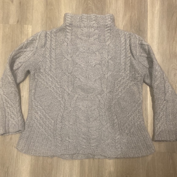 Aran Merino Wool Sweater - Picture 10 of 15